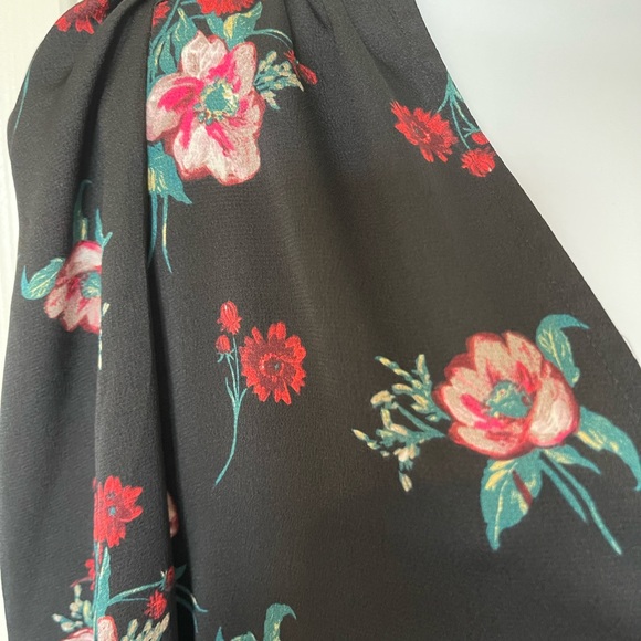 NWT: Express Floral Blouse - Picture 5 of 6